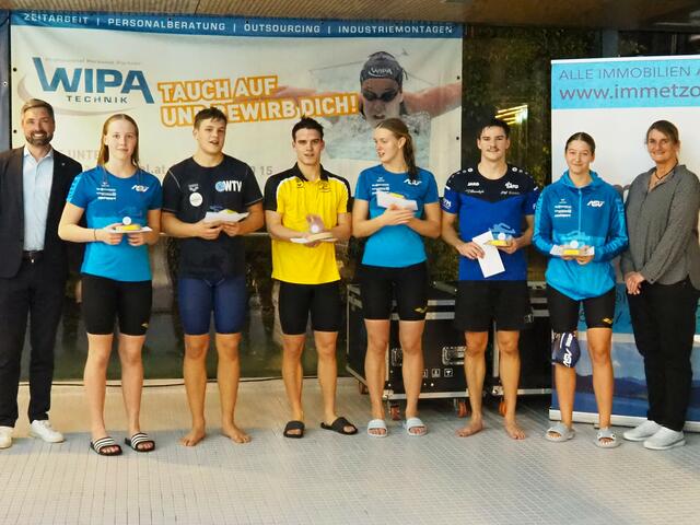 Sieger des Australischen Finales mit Bürgermeister Peter Schobesberger und Sportreferentin Tanja Grander