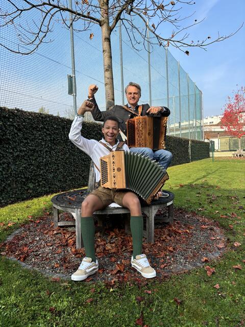 Es ist gelungen! Am Samstag erspielte sich Philip Pscheidt aus Weiz den Sieg beim Steirischen Harmonika-Wettbewerb mit den Stücken "Tanzboden Landler" und "Im Eilschritt nach St. Peter". | Foto: MeinBezirk/Barbara Vorraber
