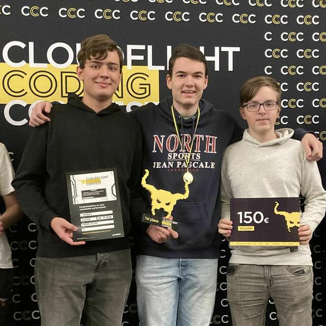 Danylo Korobkov, Michael Ludwig und Florian Hauber sind die stolzen Sieger des CCC40 im Wiener Rathaus | Foto: HTL Hollabrunn