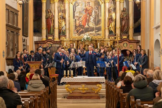 Die Eisenbahnermusikkapelle Grieskirchen lud zu einem Kirchenkonzert, das sich um Anton Bruckner drehte. | Foto: EMK Grieskirchen
