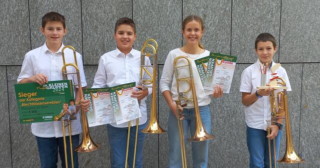 Das erfolgreiche Posaunenquartett "Sliders" (von links): Patrick Gusner, Paul Preinfalk, Viktoria Elmecker und Konstantin Gruber. | Foto: Sliders