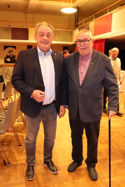 Bürgermeister Dieter Posch und Helmut Schreiter  | Foto: Alejandra Ortiz