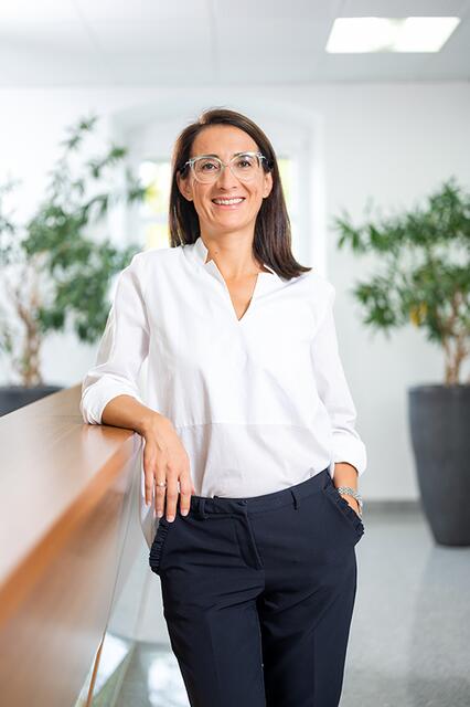 Petra Hofer habe ihre Fähigkeiten im Bereich Finanzen beim Welser Familienunternehmen Richter Pharma bereits erfolgreich zeigen können. | Foto: Richter Pharma