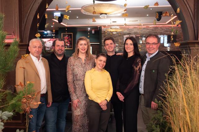 Fritz Weber, Mathias Ambrozy, Doris Ploner, Judith Kerndl, Bernhard Zimmerl, Jasmin Haider und Tom Bauer (v.l.) | Foto: Waldviertel Tourismus/Franz Kuben