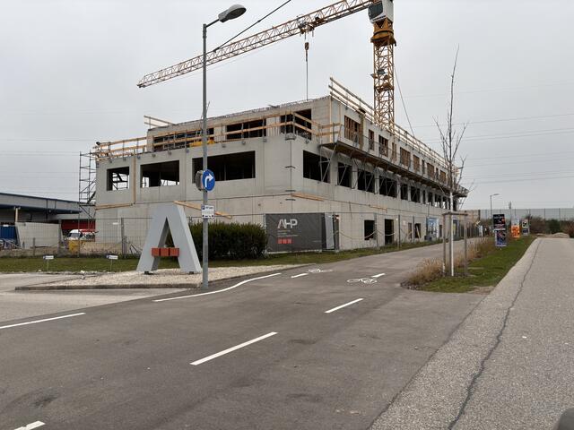 Das Gesundheitszentrum 2 befindet sich mitten im Bau. | Foto: Tanja Handlfinger