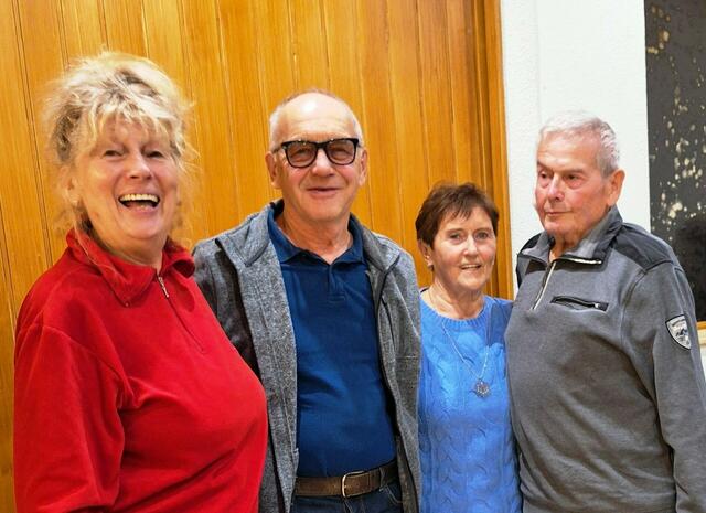 (von links nach rechts): Margarete Wolf, Ferdinand Hofstetter (75er), Hedwig Hofer (Obfrau), Hermann Schober (85er). | Foto: Senioren Großinzersdorf