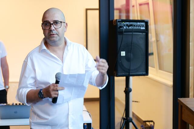 Für Ali Saadeddin (Präsident des DSV Fortuna 05) ist die Unterstützung wichtig, jungen Spielern weiterhin die besten Einrichtungen und das beste Training bieten zu können.  | Foto: Max Spitzauer/MeinBezirk