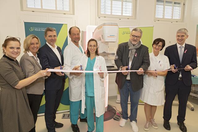 Das neue Gerät wurde feierlich "eröffnet". | Foto:  Wiener Gesundheitsverbund / Bernhard Noll