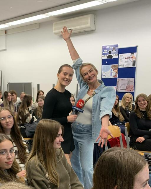 Selina Weiner war mit ihrem Ö3-Mikro in der HLP Oberwart zu Gast. | Foto: HLP Oberwart