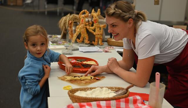 Selbst den Krampus backen. 