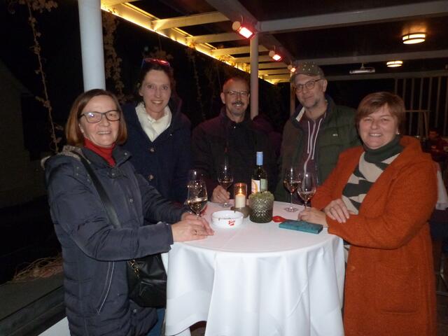 Die Besucher genossen das Beisammensein und die mitreißende Musik von "in vino veriBrass"!
