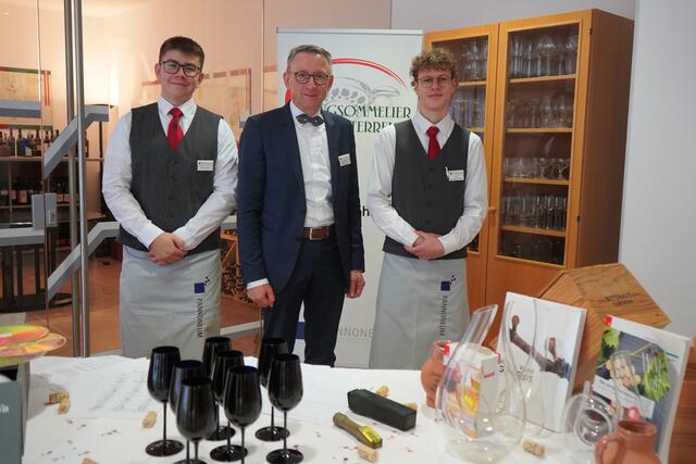 Auch die Zertifizierung zum Jungsommelier*e ist am Pannoneum im Rahmen der Schulausbildung möglich | Foto: Andrea Glatzer