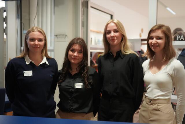 Herzlicher Empfang schon in der Schulaula | Foto: Andrea Glatzer