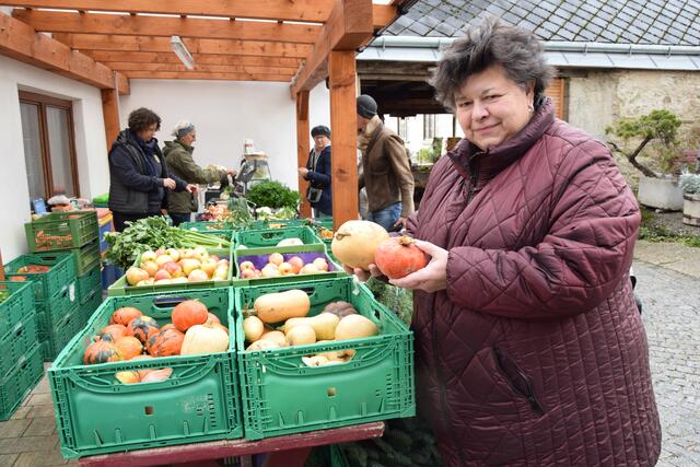 Rosina Kahofer leitet den Markt seit 20 Jahren. | Foto: Patricia Hillinger
