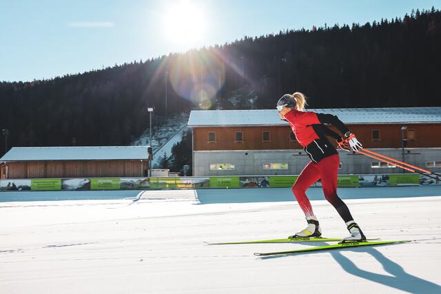 Die zwei Kilometer lange Loipe im Langlaufstadion Ramsau am Dachstein steht ab Samstag, 16. November, allen Wintersportbegeisterten zur Verfügung. | Foto: Loretta Kvitek
