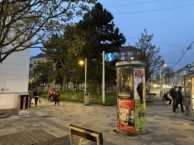 Das Areal um die S45-Station Hernals kann vor allem bei Nacht unangenehm sein. Der Ort gilt jedoch als größtenteils sicher. | Foto: Ipirotis/MeinBezirk