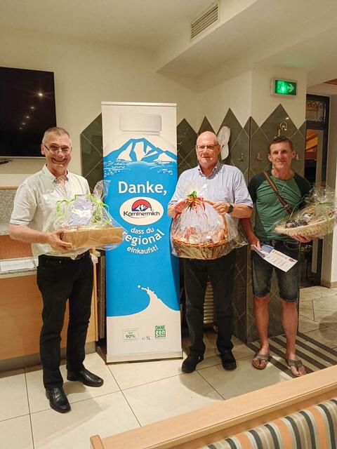 Sieger vom 3. Porcia Tarockturnier: Peter, Timoschek, Reichel (v.l.) | Foto: Privat