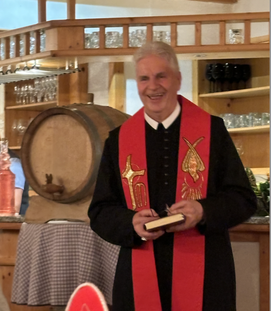 Abt Columban Luser bei der Weinsegnung | Foto: MeinBezirk