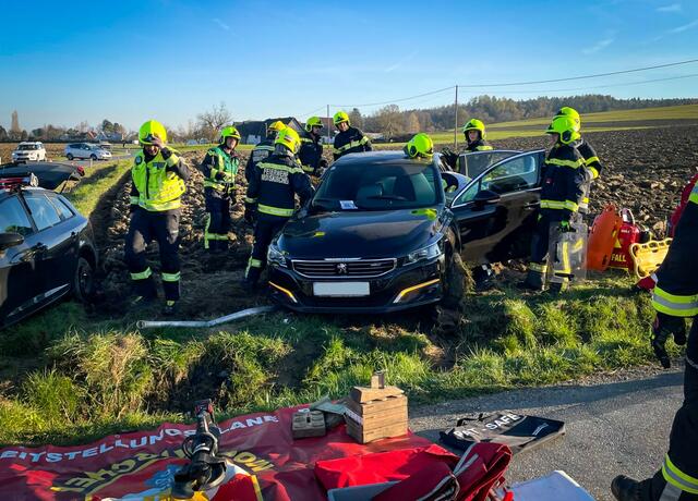Auf einer Kreuzung auf der L340 geschah ein schwerer Verkehrsunfall. | Foto: FF Mooskirchen