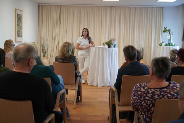 Beim Fasten-Vortrag von Diätologin und Ernährungswissenschaftlerin Anna Lesnjakovic  | Foto: Andrea Glatzer