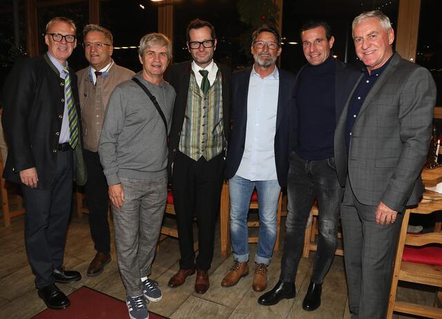 Ralph Schader, Josef Nocker, Manfred Linzmaier, Christian Juen, Andi Spielmann, Michael Bauer und Walter "Schoko" Schachner im Ristorante Garda | Foto: MeinBezirk