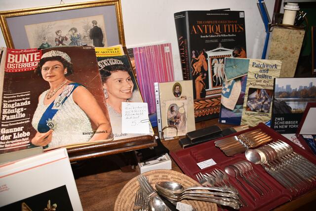 Antik-Kabinett Lukas Hohensinner, Grein, Stadtplatz 1.   | Foto: Robert Zinterhof