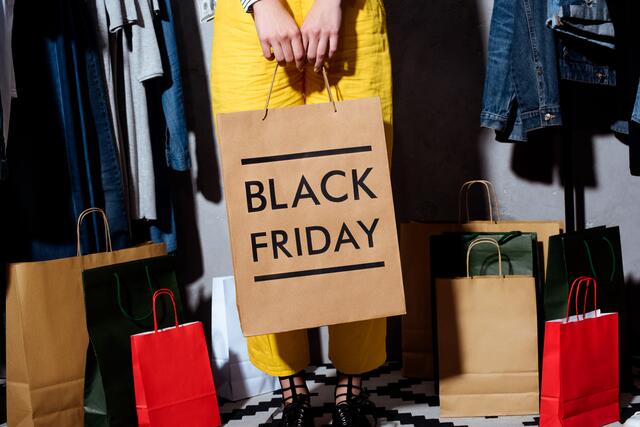„Black Friday“ setzt sich auch in Österreich immer mehr durch. | Foto: VitalikRadko/PantherMedia
