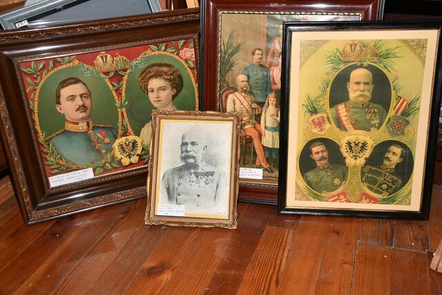 Antik-Kabinett Lukas Hohensinner, Grein, Stadtplatz 1.   | Foto: Robert Zinterhof