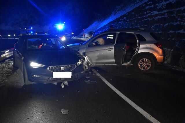 Der Unfall ereignete sich auf der L 6 - Tuxer Landesstraße im Ortsgebiet von Finkenberg.  | Foto: ZOOM-Tirol