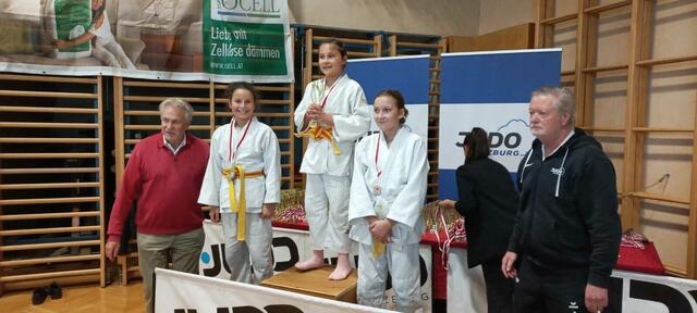 Bei der Siegerehrung | Foto: Judo Lungau