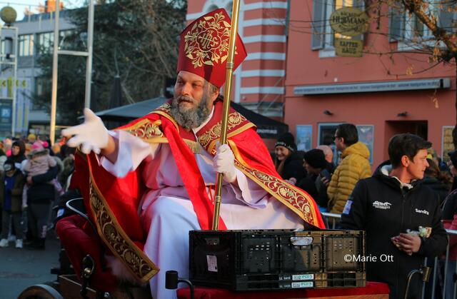 Nikolaus beim Perchtenlauf in Leibnitz