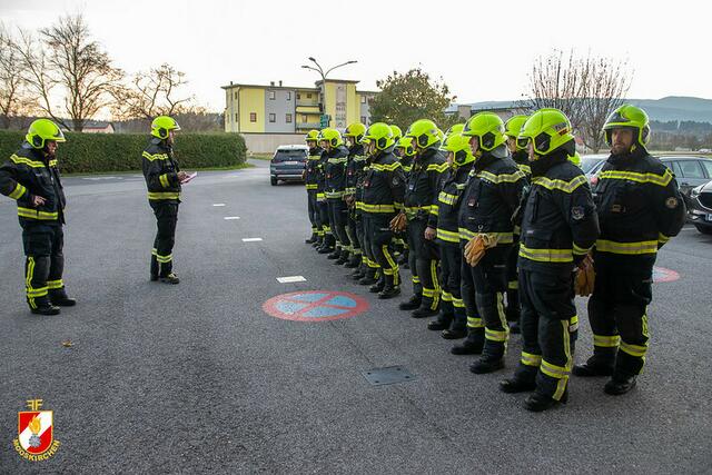 ABI Josef Pirstinger und OBi Philipp Müller hatten zwei Szenarien vorbereitet. | Foto: FF Mooskirchen