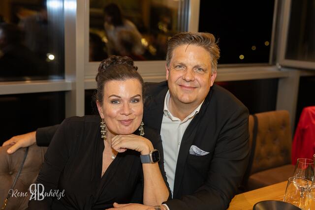 Geigerin Barbara Helfgott mit Begleitung.  | Foto: Rene Brunhölzl/Christian Kaiser