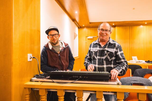 Licht und Ton kamen von den Technikern Alex und Manfred Taxer | Foto: Pernsteiner