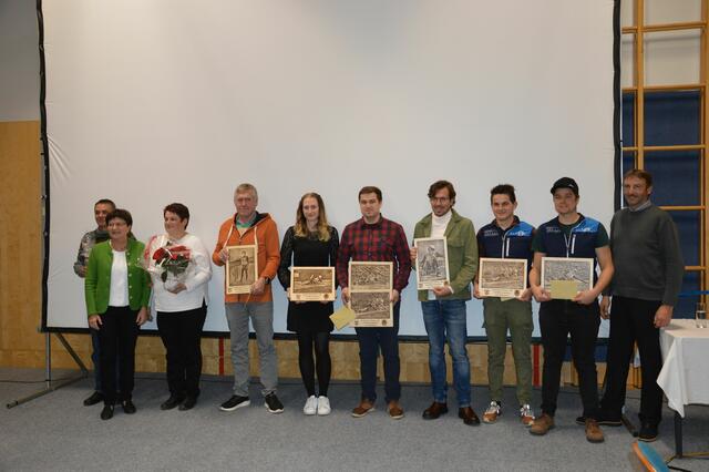 Die Gewinner der Europameisterschaft im Rollenrodeln vom ASVÖ-Sportverein Rosenau-Edlbach. | Foto: Gemeinde Rosenau am Hengstpaß