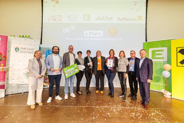 Platz 1 bei den außerschulische Projekten ging an die Lebenshilfe Region Judeburg. | Foto: Kinderbüro/Eddy Aldrian