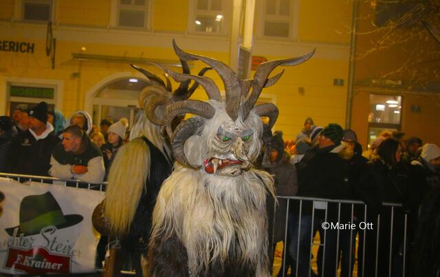 Brauchtumsverein Stechla Pass, Perchtenlauf