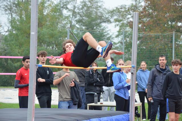 Auch Hochsprung stand am Plan.  | Foto: Borg Bad Radkersburg