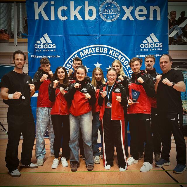 Der Kickbox Club Seekirchen holte einige Medaillen am Bavarian Cup 2024. | Foto: Kickbox Club Seekirchen