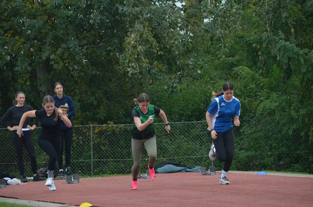 Auf die Plätze, fertig, los! Vollste Konzentration beim Sprinten.  | Foto: Borg Bad Radkersburg