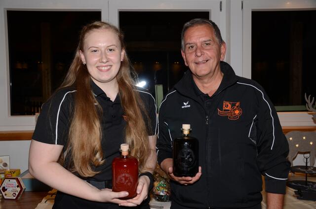 Glückliche Vereinsmeister: Helena Messner und Walter Moser  | Foto: Schützengilde Absam