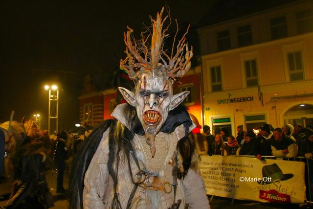 Perchtenlauf