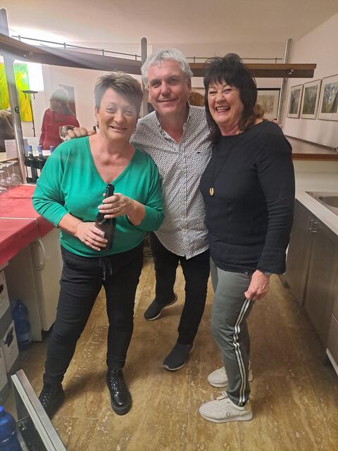 Christl, Geri und Meggy, das ehemalige Papa Chico Dreamteam, schaukelte die Bar  | Foto: Lorenzatto