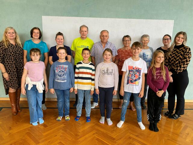 Qi Gong macht Spaß, schenkt Gesundheit, Beweglichkeit, Koordination, Entspannung, Konzentration, Gemeinschaftsgefühl und Lebensfreude. | Foto: VS Altenburg