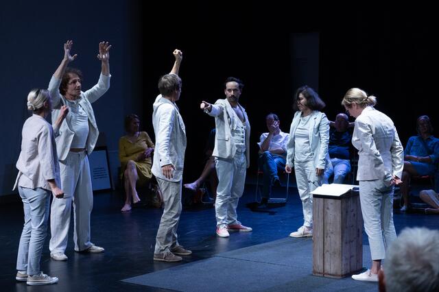 Am 23. November zeigt das Team von "Sprung.wien" auf der Wieden Performances, Lesungen, Vorträge und mehr zum Thema Widerstand gegen Ausbeutung und Krieg. | Foto: Studio.wien