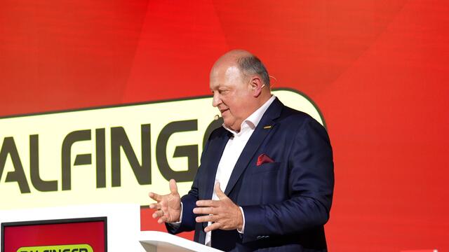 PALFINGER-CEO Andreas Klauser bei seinem Vortrag.