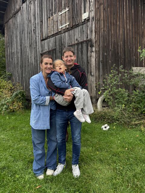 Bianca und Thomas Straßmayr mit ihrer Sophie. | Foto: Auer