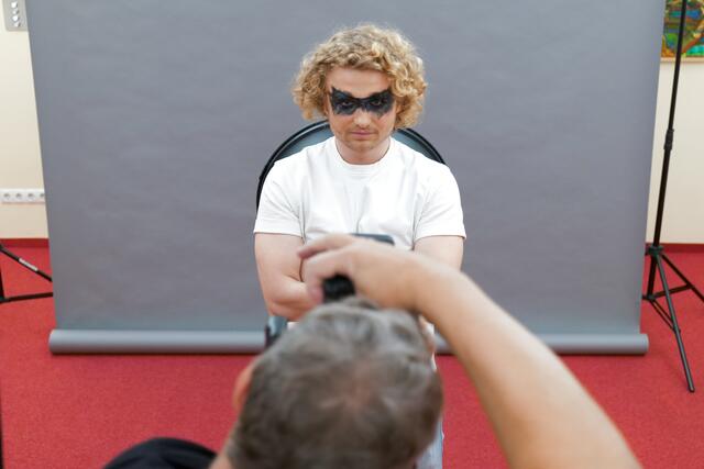 Beim "Dancer against Cancer"-Shooting legte dich der Influencer Dr. Bohl ins Zeug.

 | Foto: Maximilian Spitzauer/MeinBezirk
