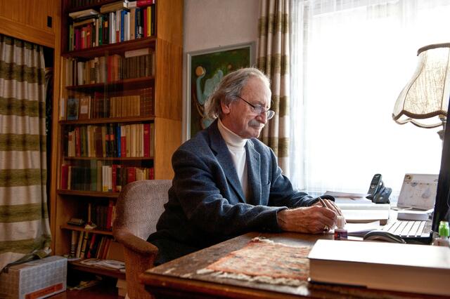 Peter Pernthaler, langjähriger Direktor des Instituts für Föderalismus in Innsbruck, erhält den Verfassungspreis 2024
 | Foto: Gabriele Prantner 