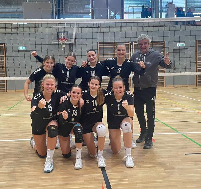Das erfolgreiche U16-Team aus Bad Radkrsburg mit Trainer Heimo Witsch. | Foto: TUS Bad Radkersburg